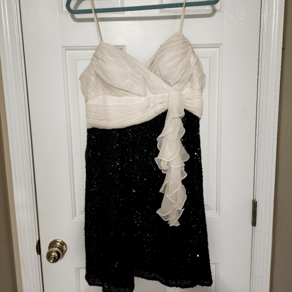 SCALA brand dress cream and black XXL